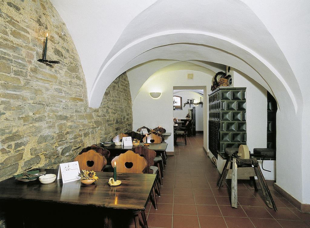 Pension Und Gaststaette "Zur Brauschaenke" Шёнек Экстерьер фото